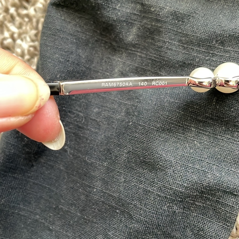 Chanel Pearl Logo Butterfly Sunglasses Black - Picture 10 of 15